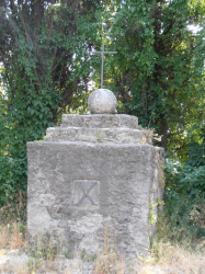 VICENZA Cenotaph an der Viale X. Giugno Detail im Juli 2013