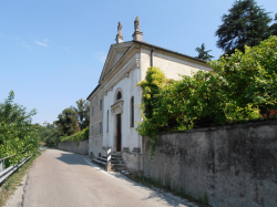 VICENZA Kapelle des Palazzo Pasini an der Via Breganzola im Juli 2013